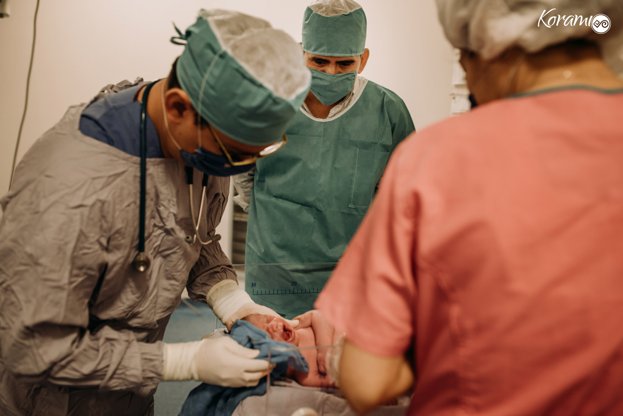 fotografo_colima-foto-recien_nacido-bebe-Cesarea-Colima-Puerta_de_Hierro-Dar_a_luz-Parto-021