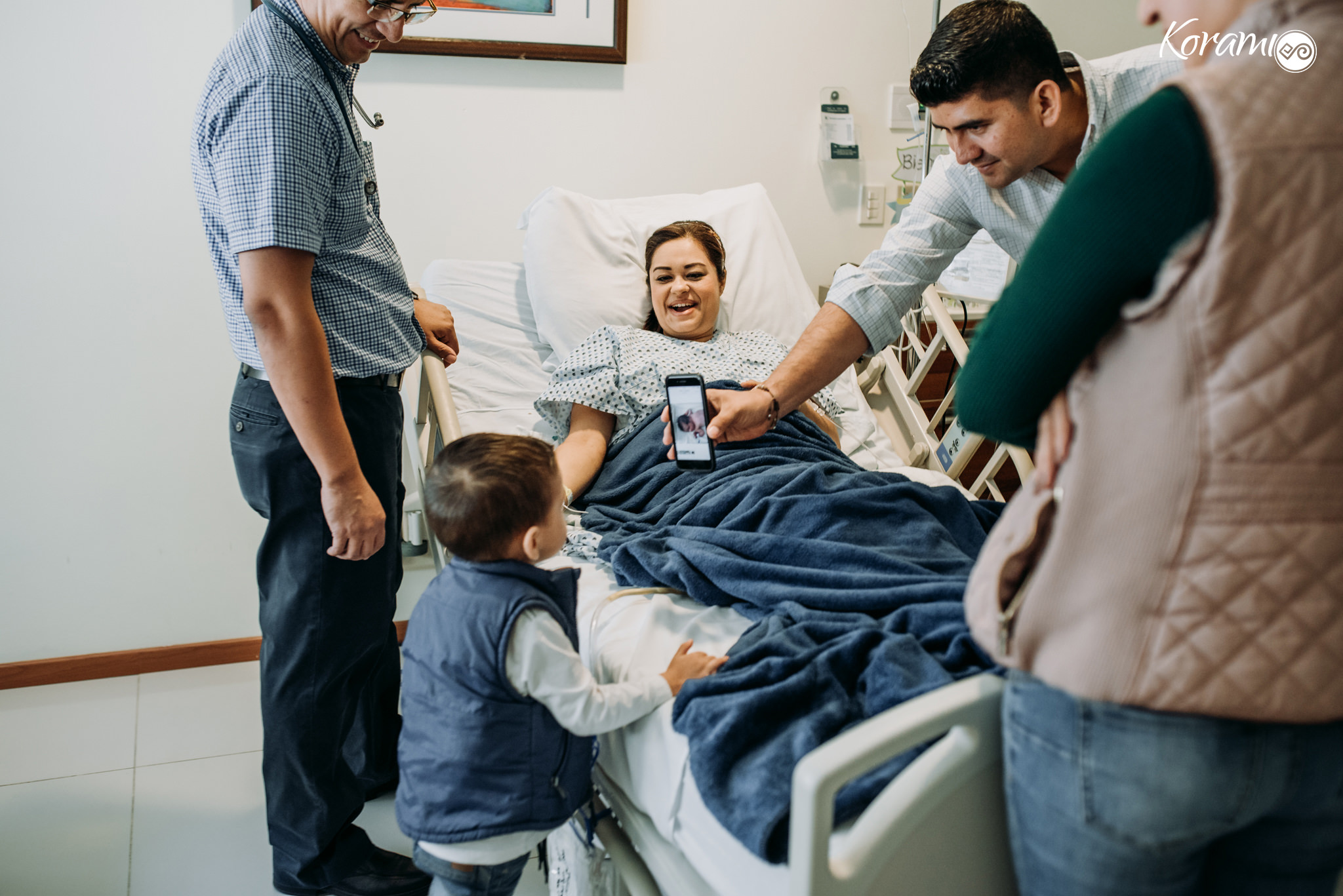 fotografo_colima-foto-recien_nacido-bebe-Cesarea-Colima-Puerta_de_Hierro-Dar_a_luz-Parto-034