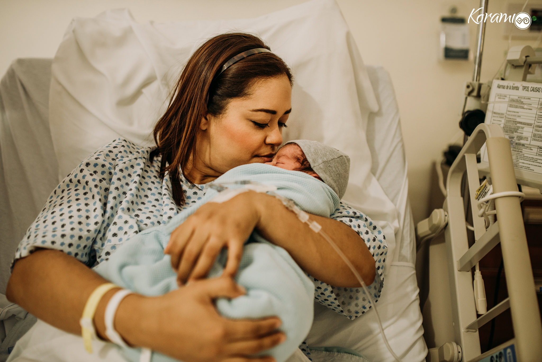 fotografo_colima-foto-recien_nacido-bebe-Cesarea-Colima-Puerta_de_Hierro-Dar_a_luz-Parto-047